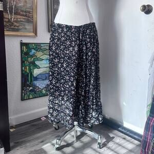 karavan black floral midi skirt vintage